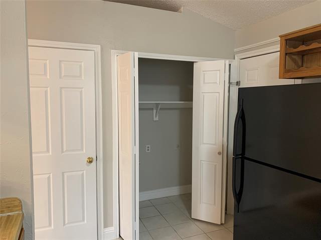 Building Photo - 2211 Forestbrook Dr