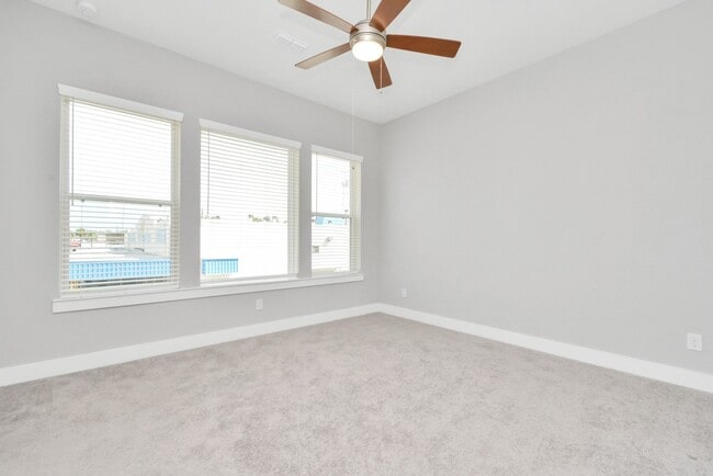 Building Photo - 713 Strawberry Pines Ct