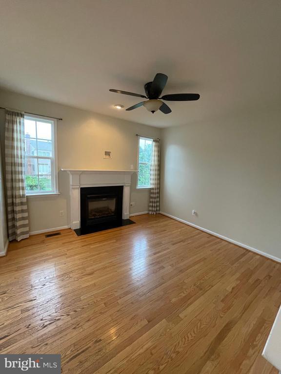 Building Photo - 14020 Willet Way