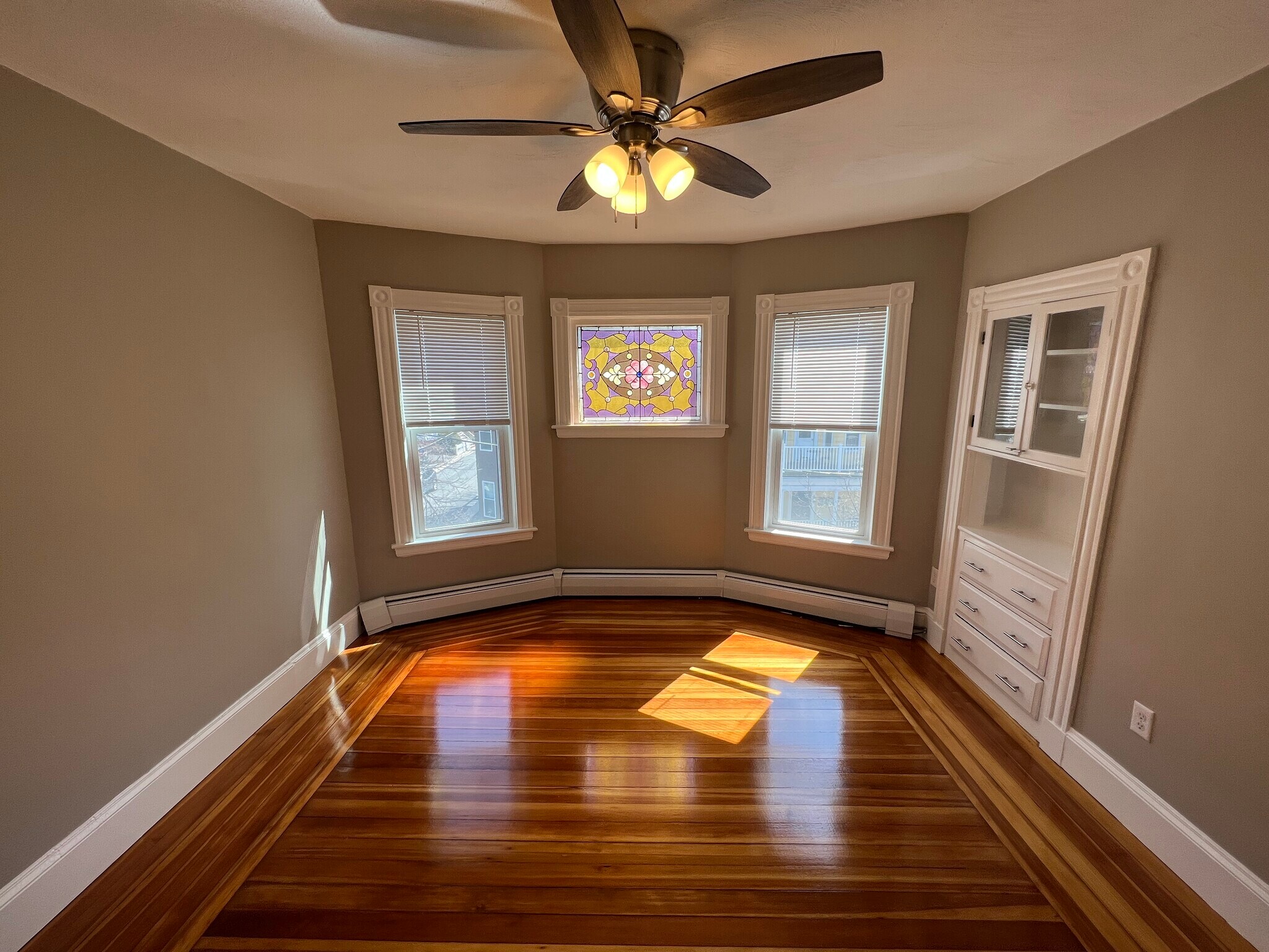 Building Photo - 4 Gilson Ter