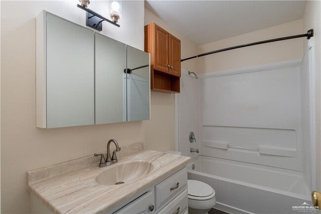 Building Photo - 507 Edmonton Ct