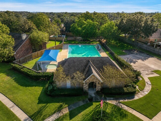 Building Photo - 9811 Sandtown Cir