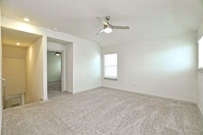 Building Photo - 204 Merrick Rd