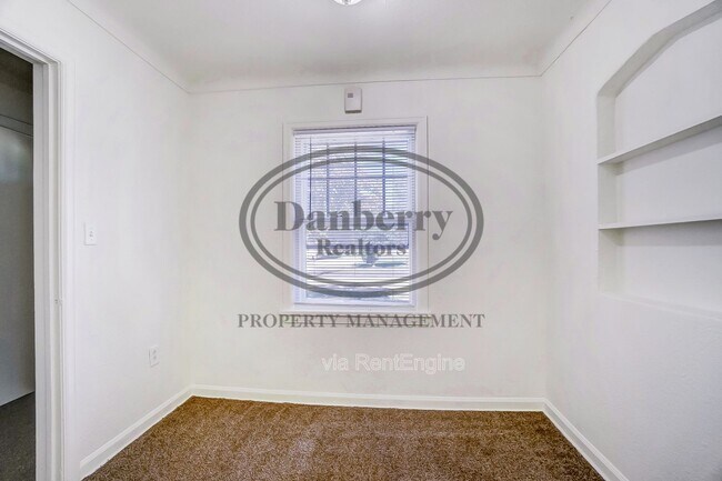 Building Photo - 1132 Brookley Blvd