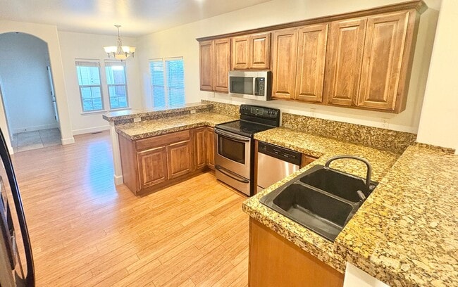 Building Photo - Coming Soon: 3BR/2Baths Steps from BSU, the Greenbelt, and Downtown!