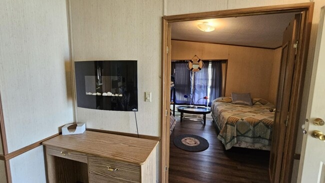 Building Photo - Fully Furnished Lake House with Dock Only ...