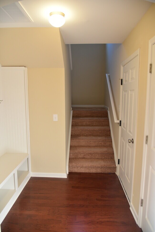 Building Photo - Beautiful home in Charlotte!