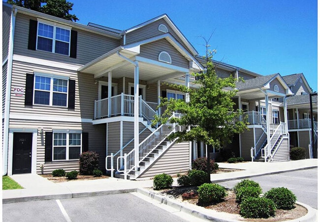 Building Photo - State College Collective on Farmstead