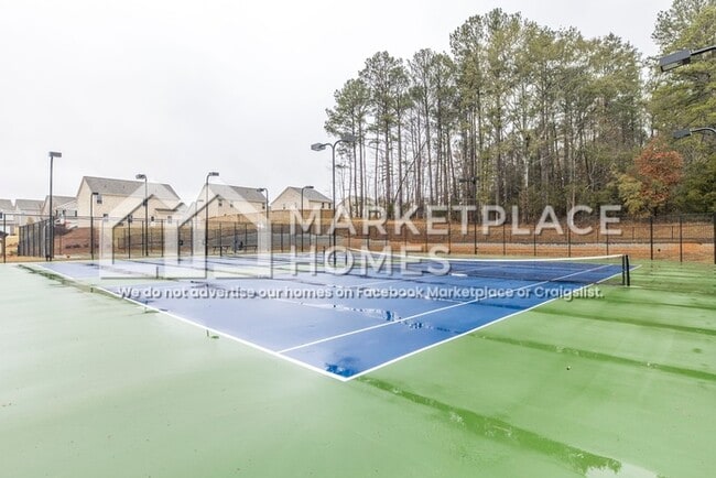 Building Photo - 1274 Fendt Dr