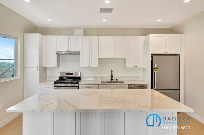 Building Photo - 2800 Winter St