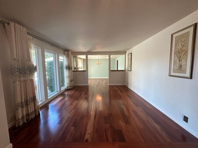 Building Photo - 2601 Bardolino Ln