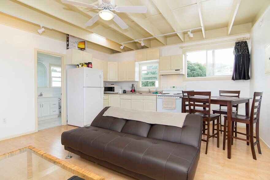 Building Photo - 1153 Kina St