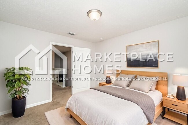Building Photo - 4052 Saddlecreek Wy