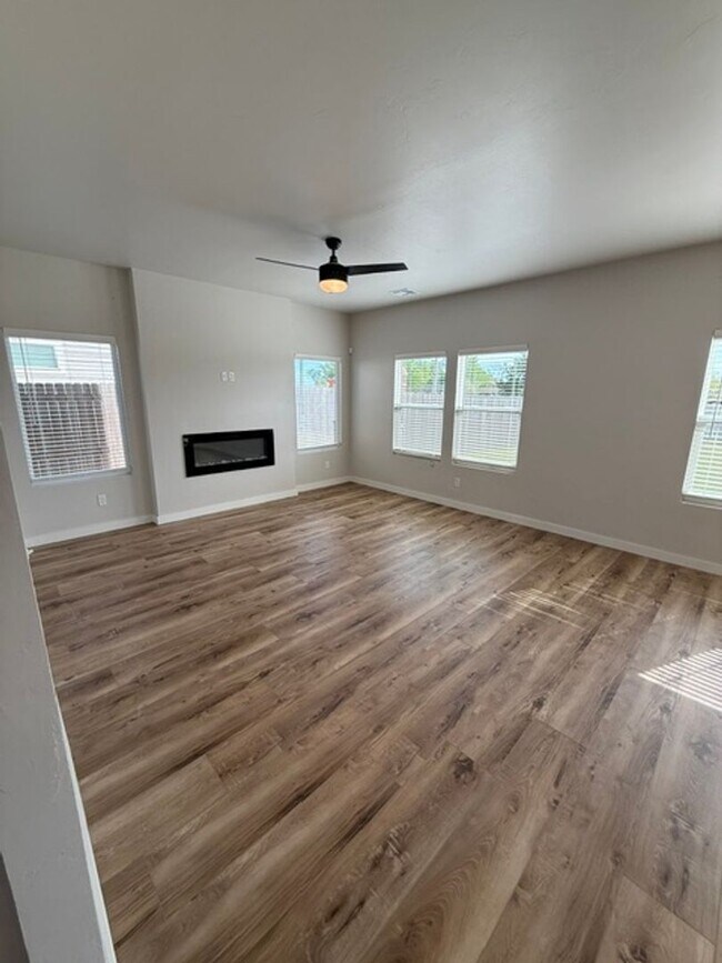 Building Photo - Beautiful  Home in Edmond