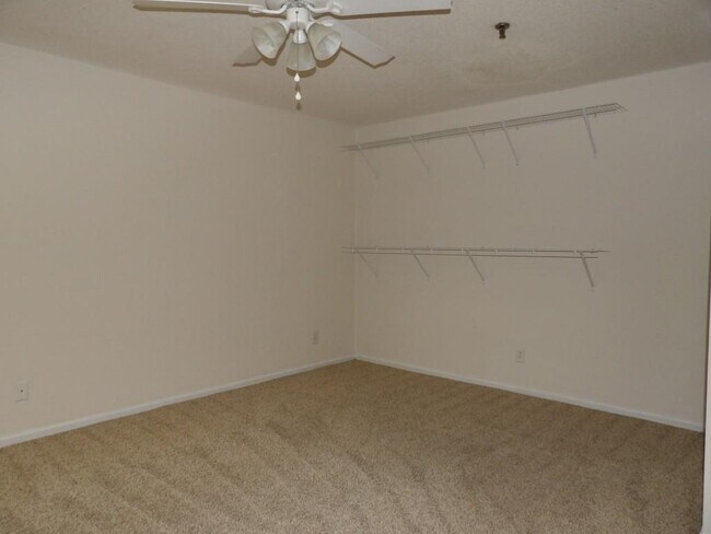 Building Photo - 1100 Possum Trot Rd