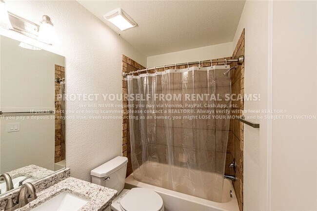 Building Photo - 766 W Breeze Cove