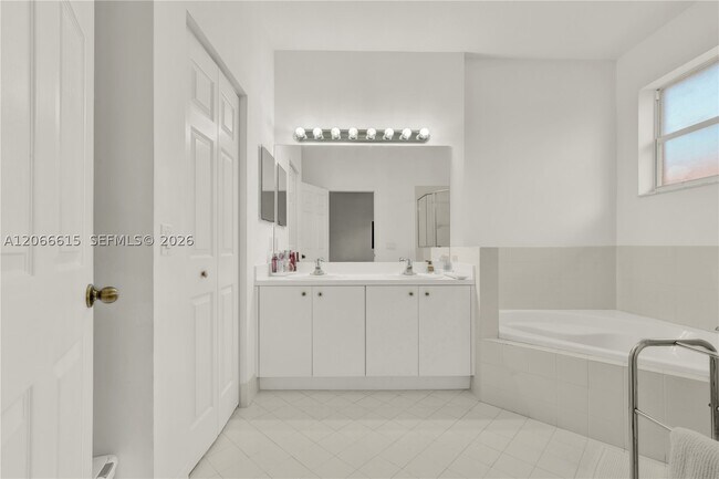 Building Photo - 9318 SW 220th St