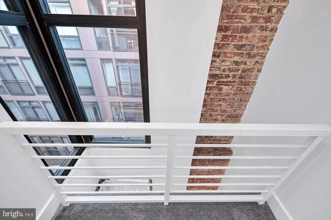 Building Photo - 1209 13th St NW