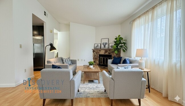 Building Photo - Spacious One Bedroom Condominium at Judro Manor