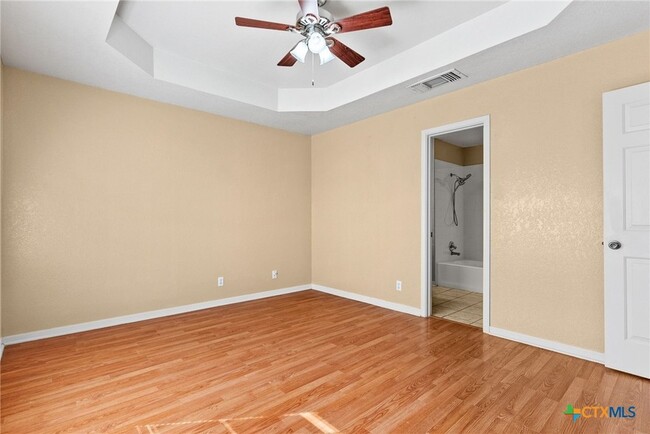 Building Photo - 3923 Oak Valley Dr