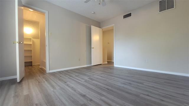 Building Photo - 4615 Country Creek Dr
