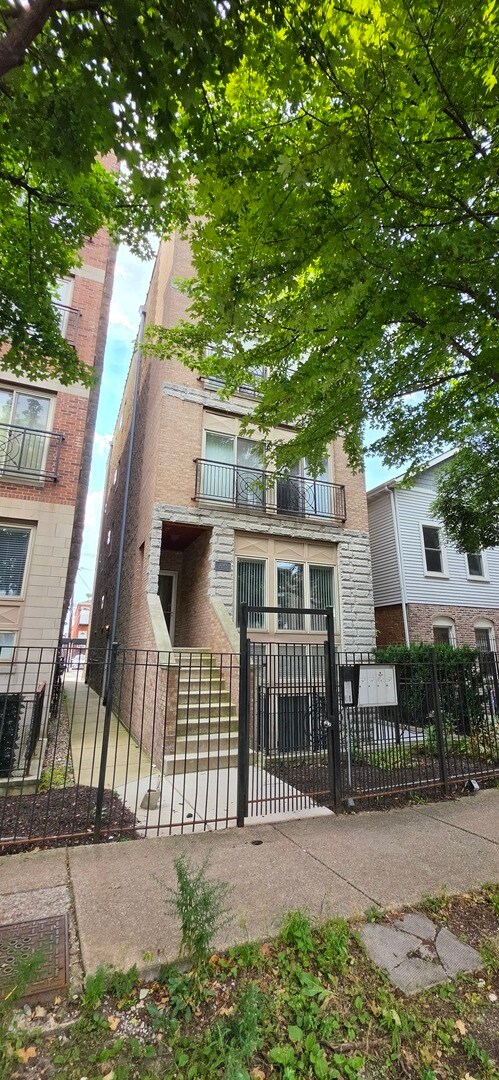 Building Photo - 2515 W Harrison St