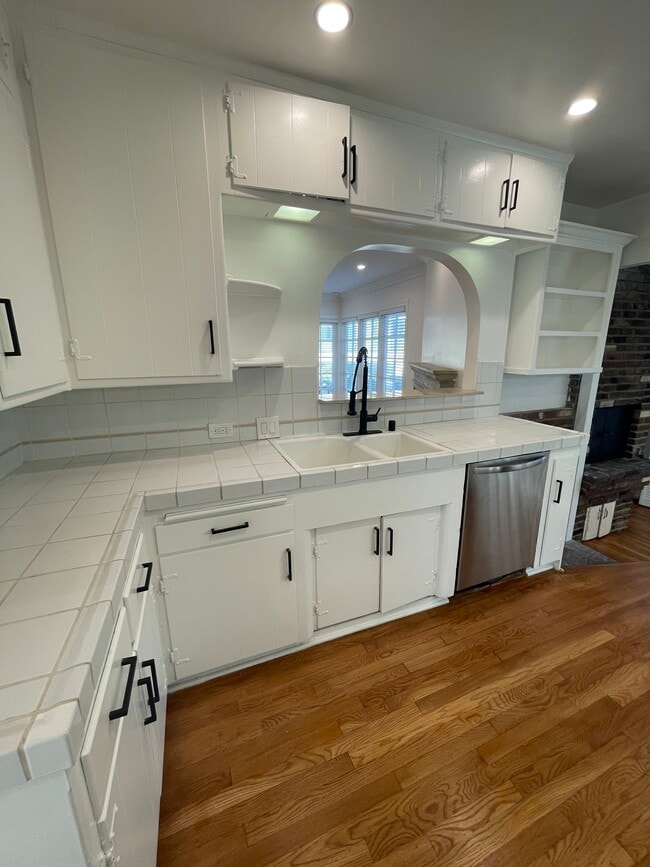 Building Photo - 11688 Bellagio Rd