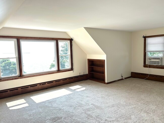 Building Photo - 481 Ocean Ave
