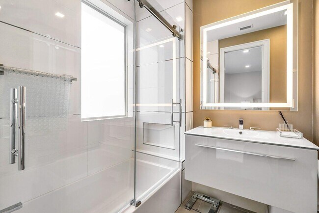 Building Photo - 3506 NW Clubside Cir