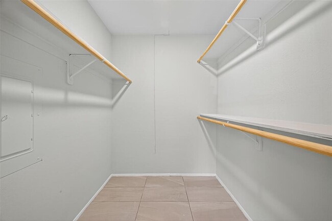 Building Photo - 15815 Ironside Creek Dr