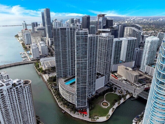 Building Photo - 465 Brickell Ave