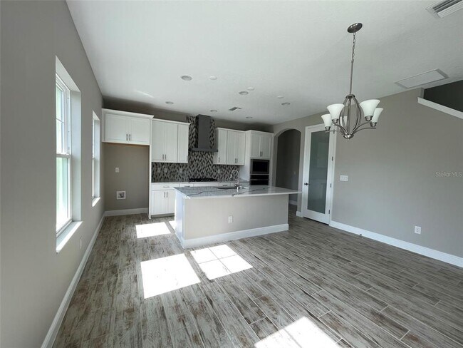 Building Photo - 5404 Tagalong Pl