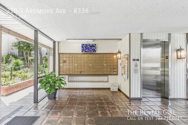 Building Photo - 320 S Ardmore Ave