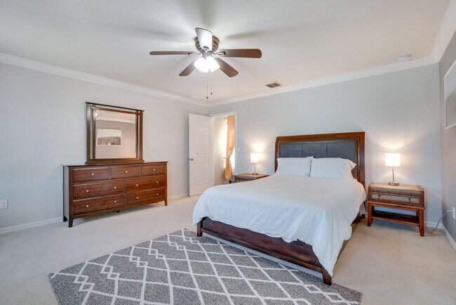 Building Photo - 14822 Fells Ln