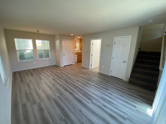 Building Photo - Bloomfield Apartments