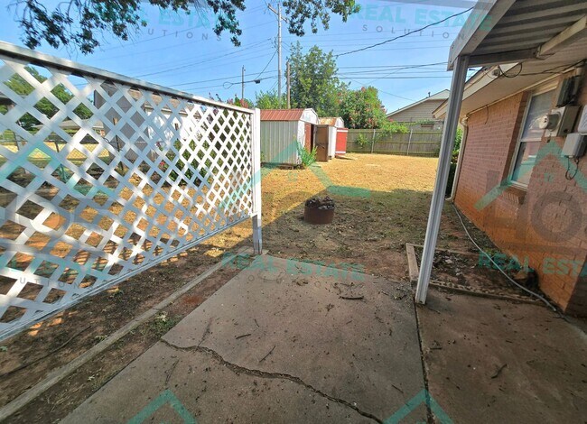 Building Photo - MWC Rental 3 Bed