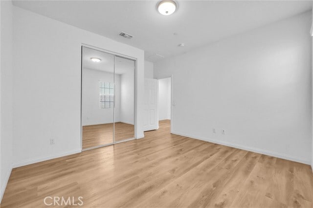 Building Photo - 3359 S Myrtle Dr