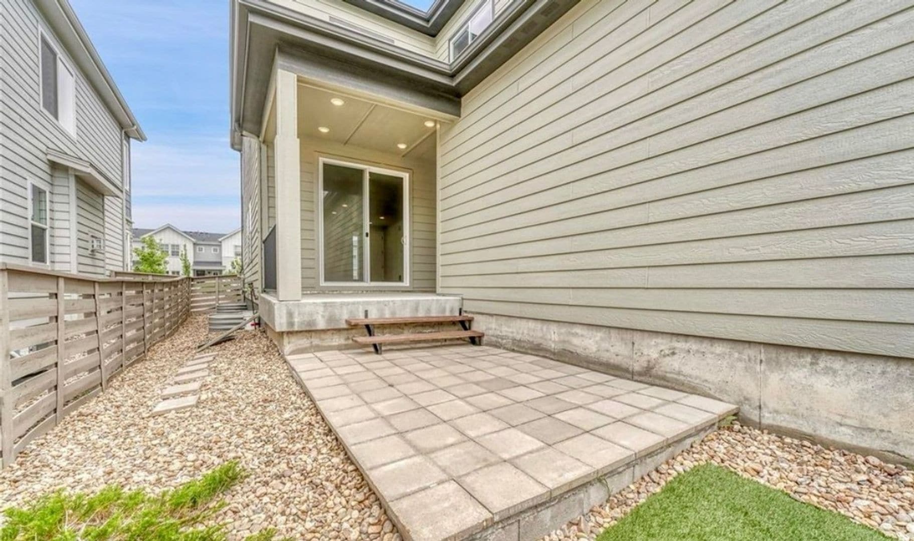 Building Photo - 8911 Eagle River St