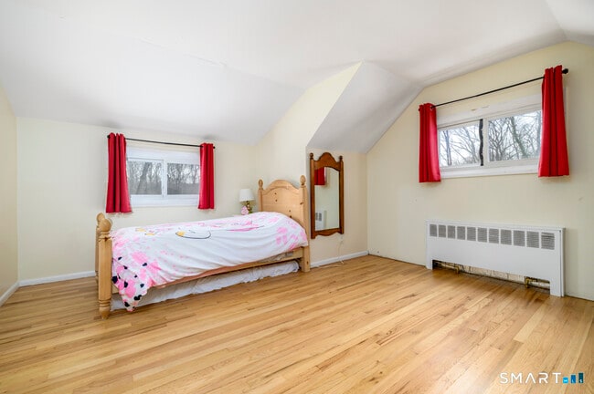 Building Photo - 63 Alpine St