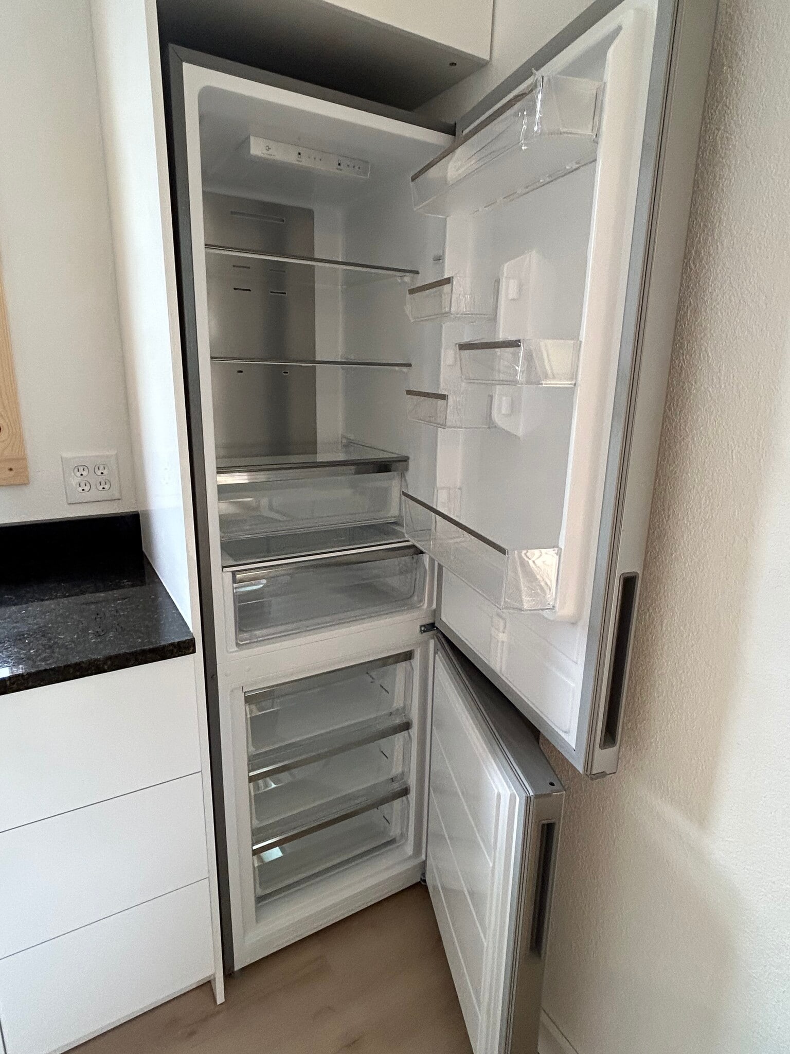 new slim refrigerator - 217 N Franklin St