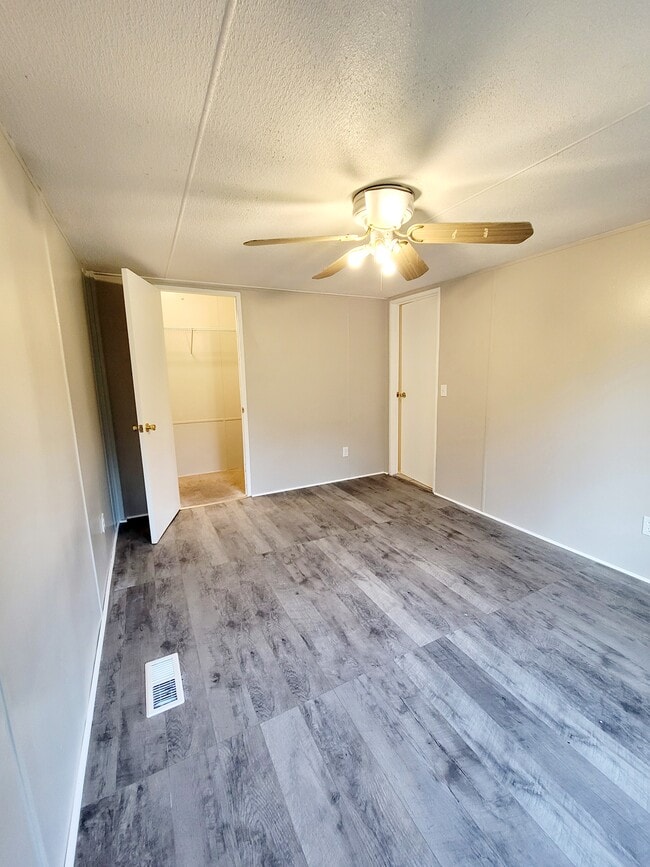Building Photo - 15014 Todd Trail