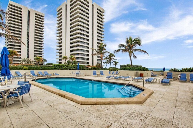 Building Photo - 5510 N Ocean Dr