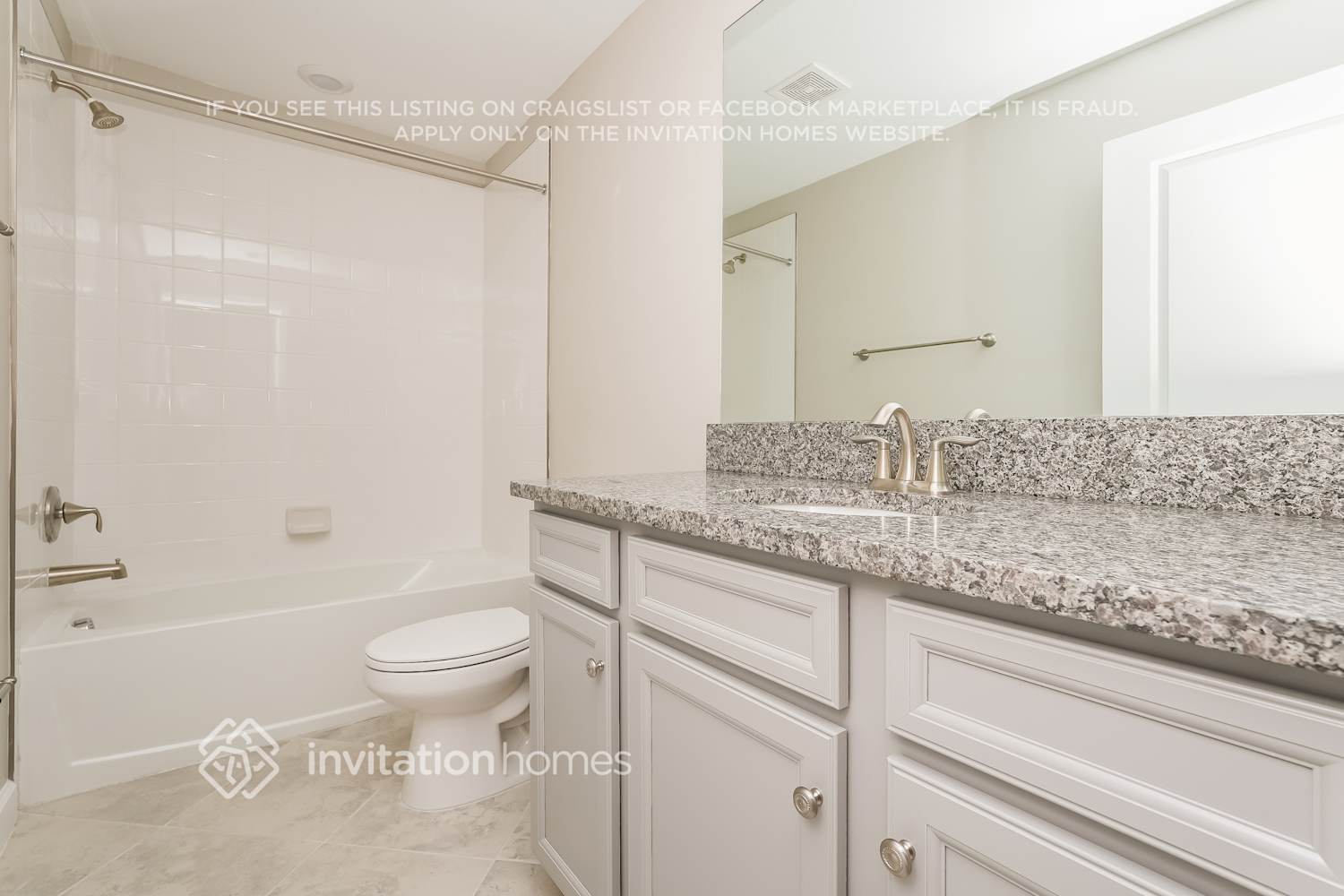 Building Photo - 2900 Coach Manors Way