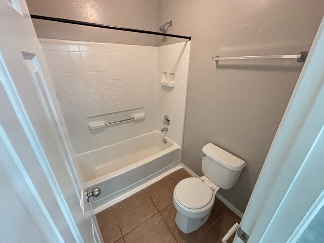 Building Photo - Gorgeous 3Bed/2.5Bath, 2-Story Home located in the Aliante Area- $500 Off Move In Fees