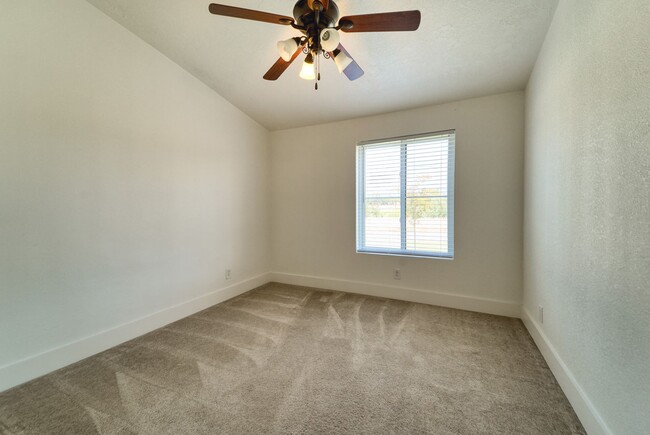Building Photo - Escape to the Country – Beautiful 3 Bed, 2...