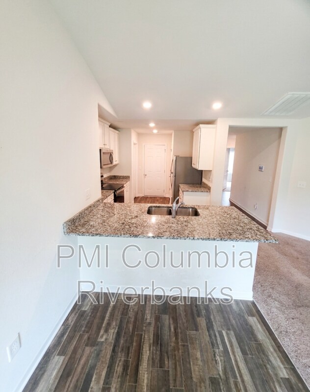 Building Photo - 218 Sundew Rd