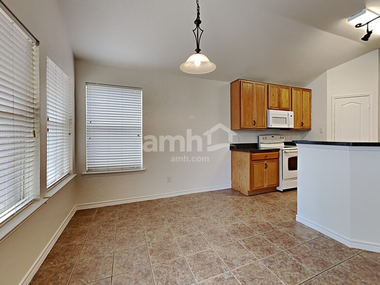 Building Photo - 3540 Desert Mesa Rd