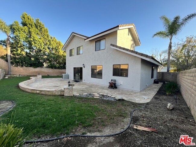 Building Photo - 5241 W Goldenwood Dr