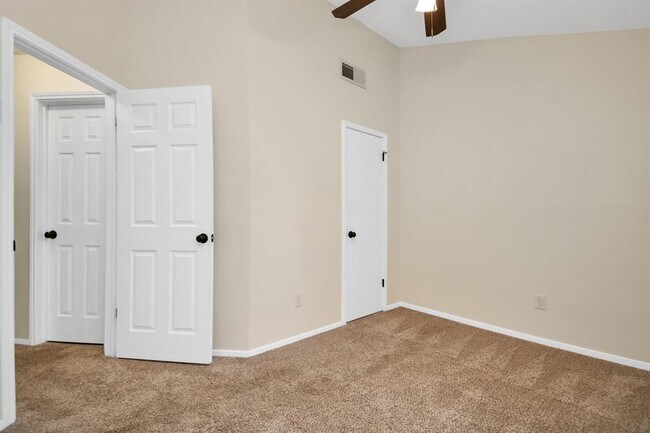 Building Photo - 17107 Amber Ridge Dr