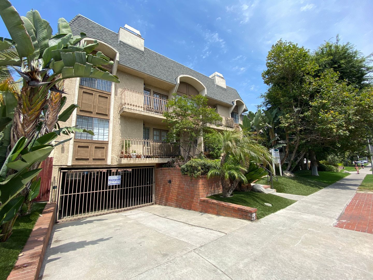 Building Photo - 3546 Hughes Ave